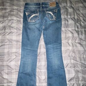 *132* The Favorite Silver “Tuesday’s”! 27x35